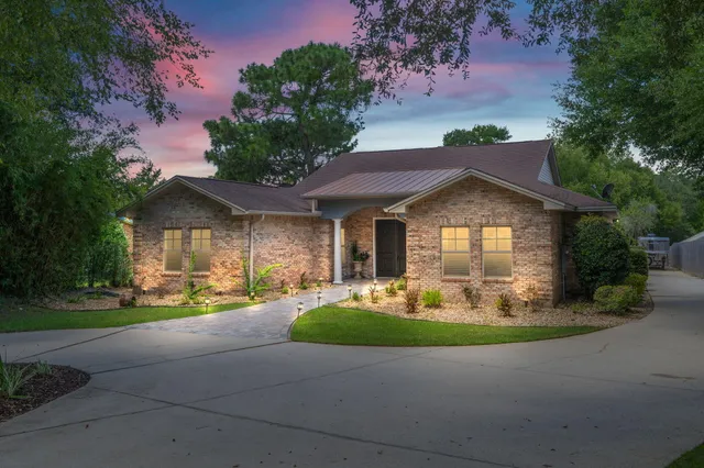 $1,085,000 | 14 Blenheim Road, Shalimar, FL 32579