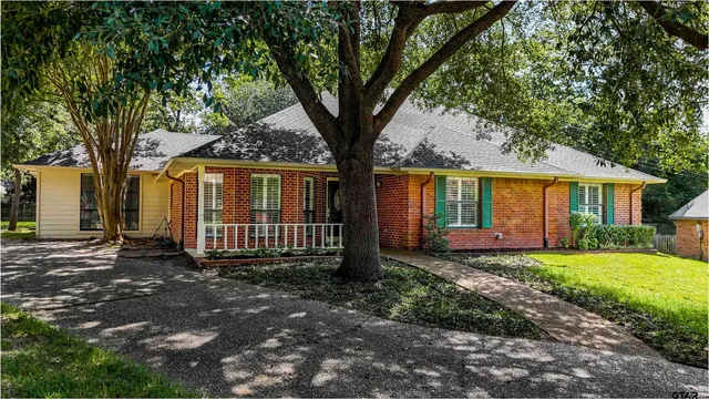 $439,900 | 3308 Moss Glen Circle, Tyler, TX 75707