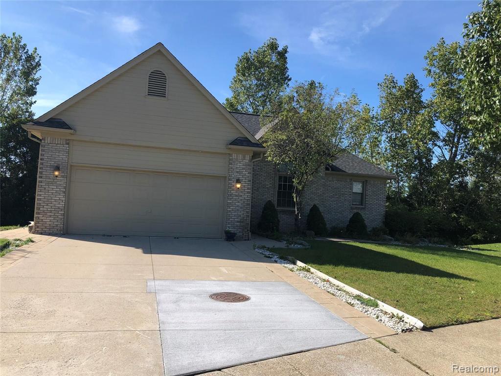 3006 Lexham Lane Rochester Hills, MI 48309 - Photo 3 of 14