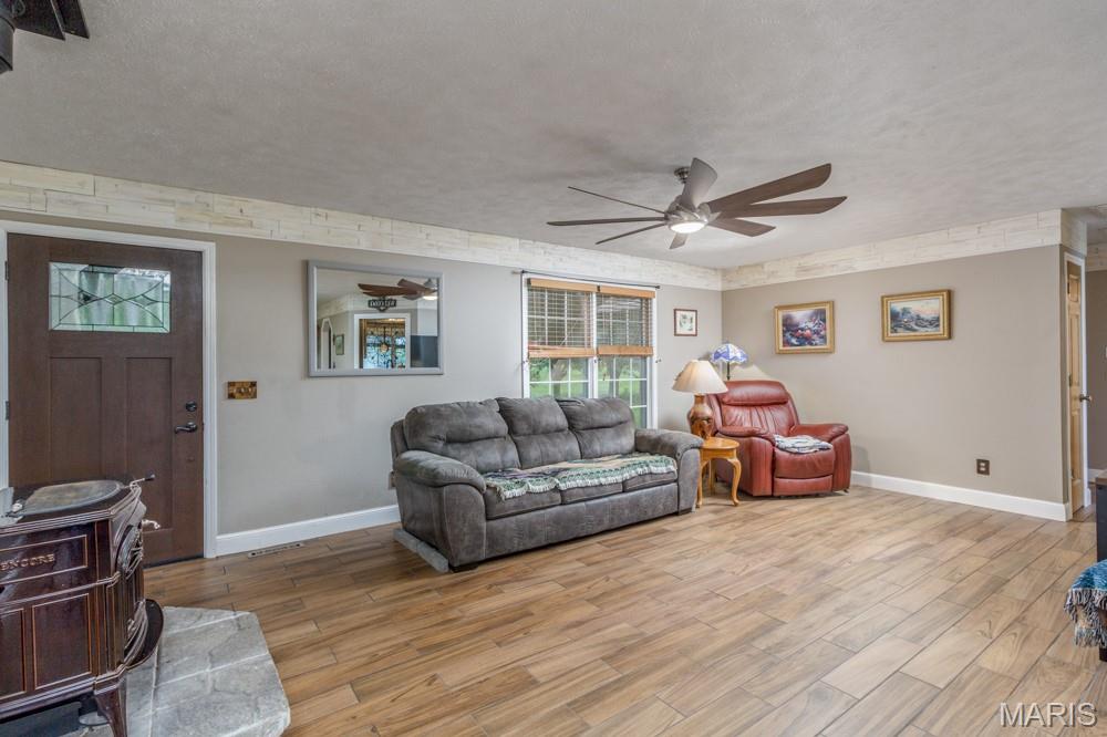235 Springfield Road Buffalo, MO 65622 - Photo 5 of 47