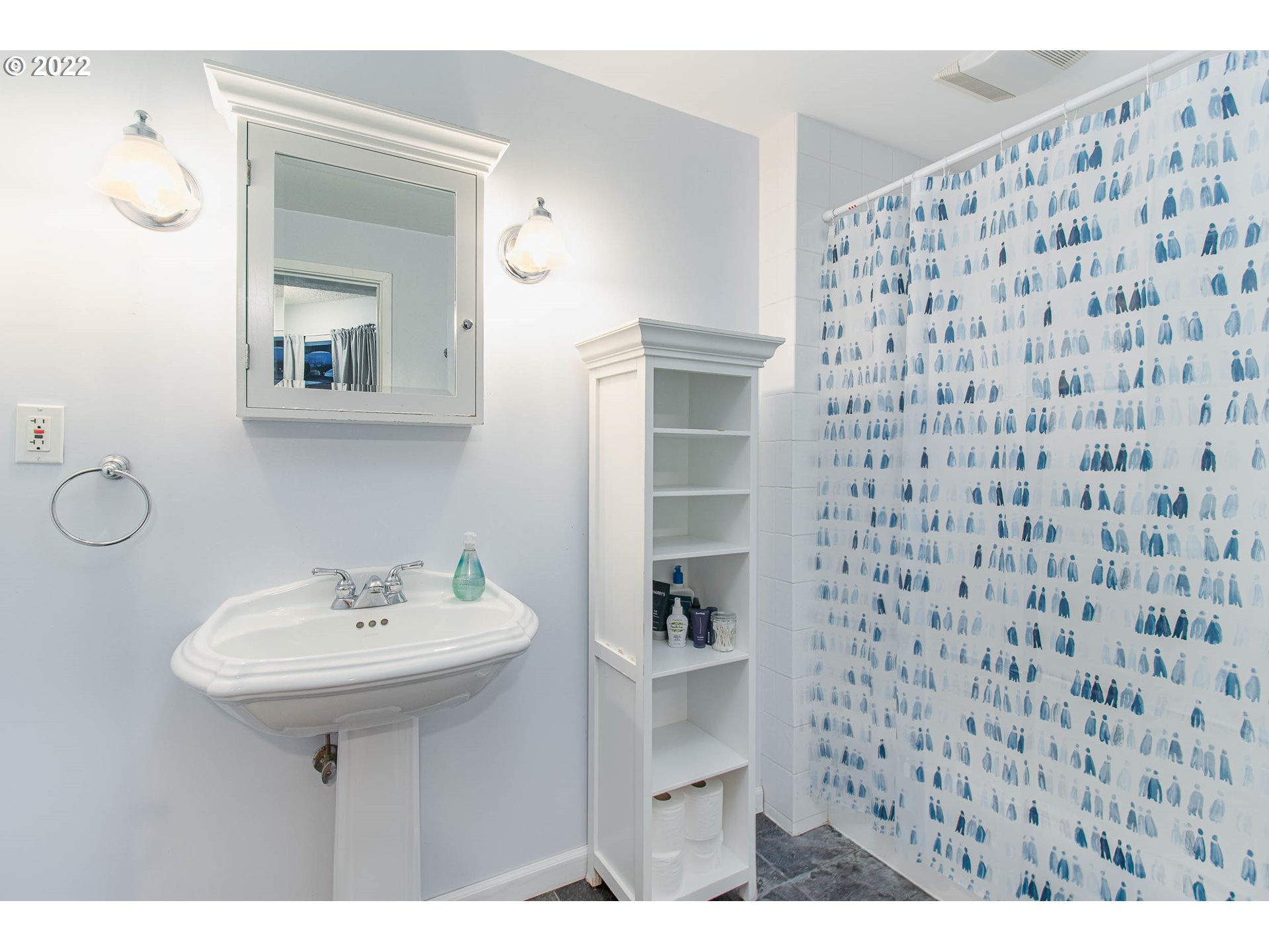 268 Pare Road Kelso, WA 98626 - Photo 25 of 31 Bathroom