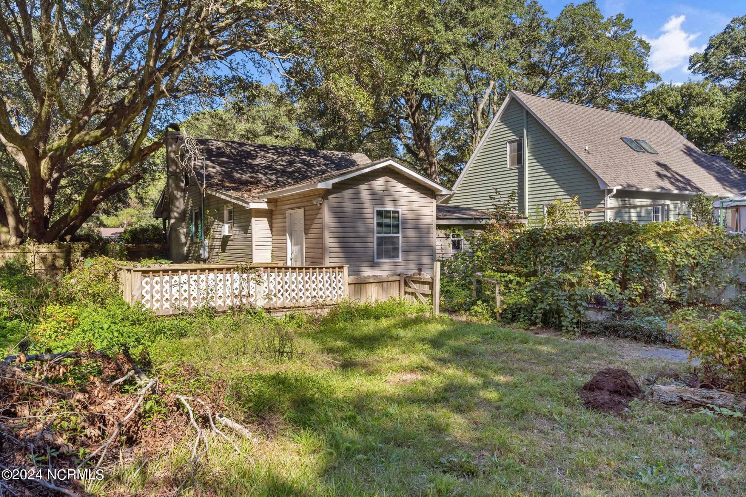 5114 Peden Point Road Wilmington, NC 28409 - Photo 23 of 38 Back Yard