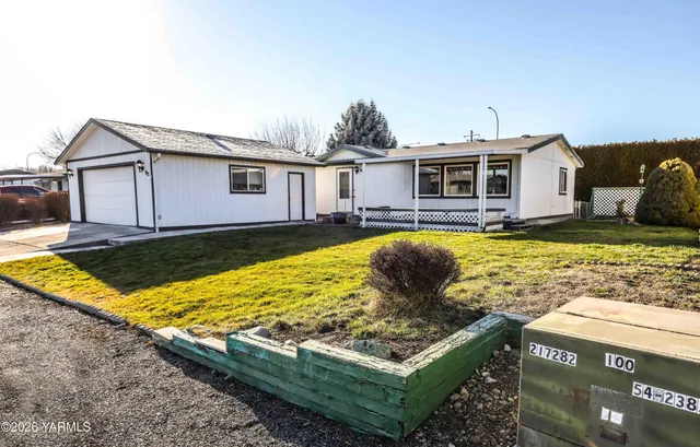 $255,000 | 3701 Gun Club Road, Unit 82, Yakima, WA 98901