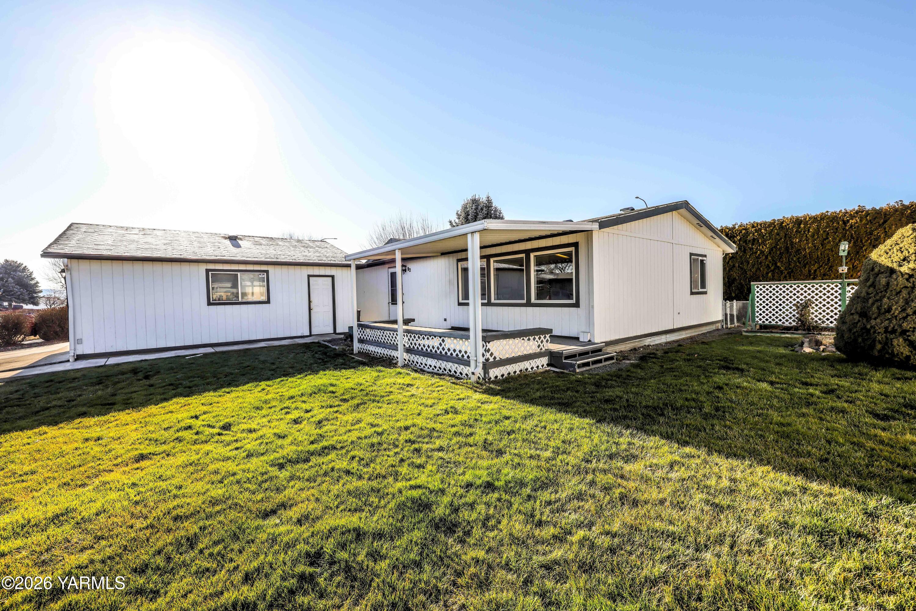 3701 Gun Club Road, Unit 82 Yakima, WA 98901 - Photo 2 of 19 3701-82-8