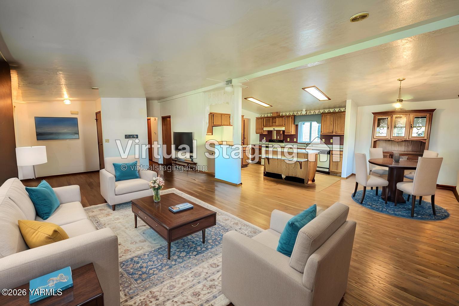 3701 Gun Club Road, Unit 82 Yakima, WA 98901 - Photo 5 of 19 3701-82-10 - Living Room - Standard