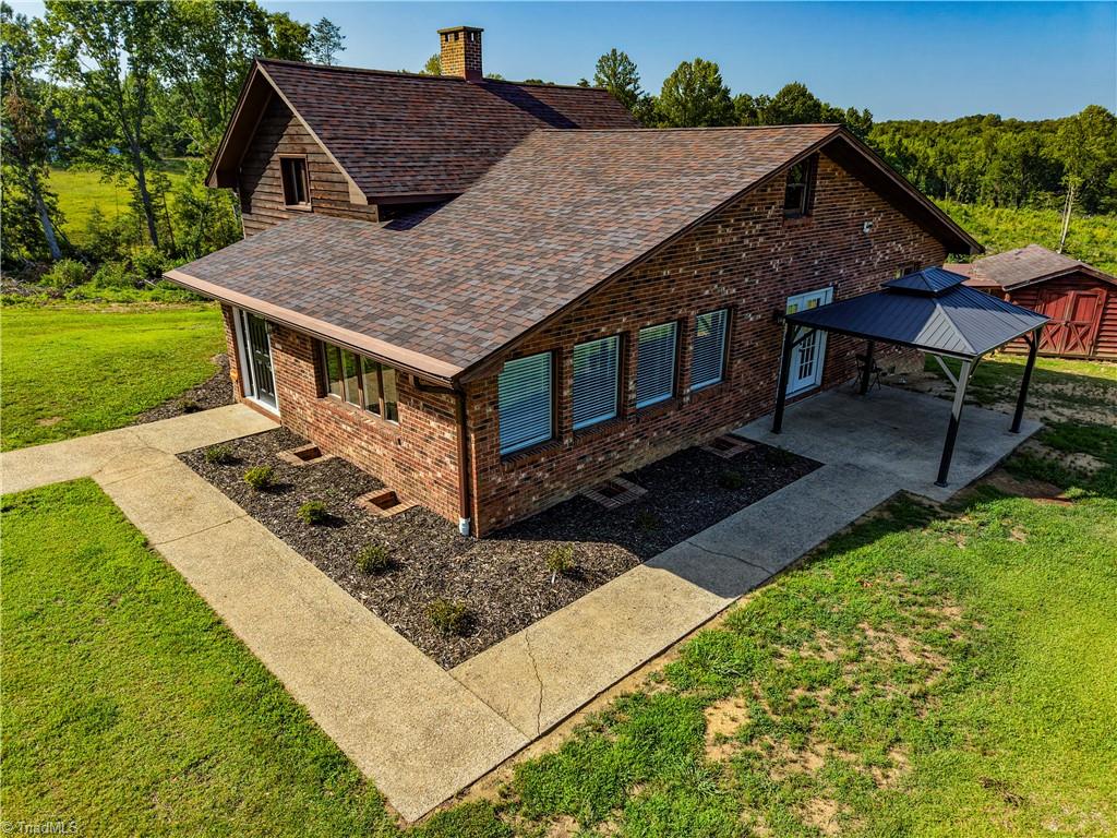 1437 Price Road Eden, NC 27288 - Photo 3 of 47