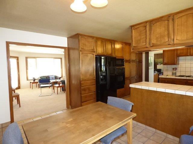 705 Missouri Flat Road Grants Pass, OR 97527 - Photo 8 of 35 View from breakfast nook into Family Roo