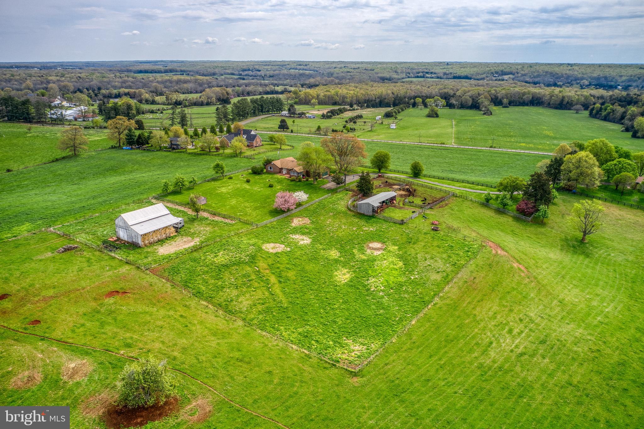6765 Sumerduck Road Remington, VA 22734 - Photo 5 of 147 Gallery Image 5