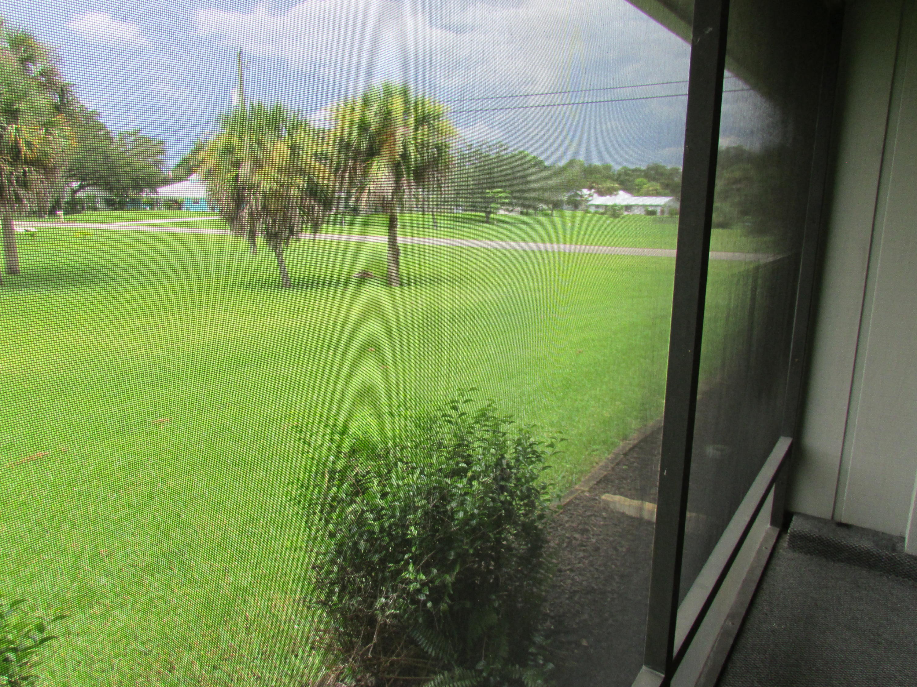 372 Southwest Fuge Road Stuart, FL 34997 - Photo 4 of 20 img_1143