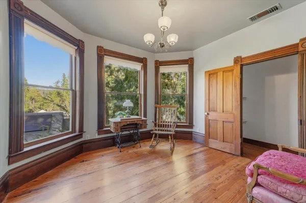 $1,225,000 | 405 South Pine Street, Nevada City, CA 95959