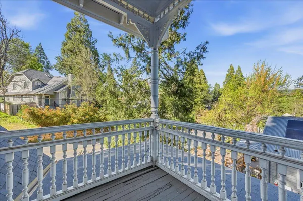 $1,225,000 | 405 South Pine Street, Nevada City, CA 95959