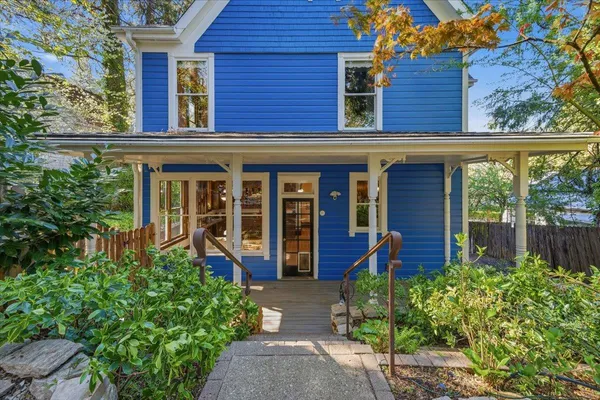$1,225,000 | 405 South Pine Street, Nevada City, CA 95959