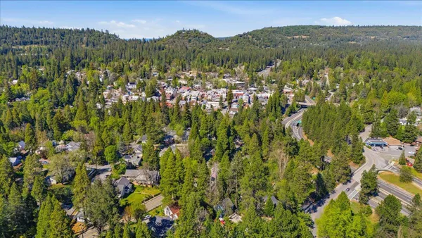$1,225,000 | 405 South Pine Street, Nevada City, CA 95959