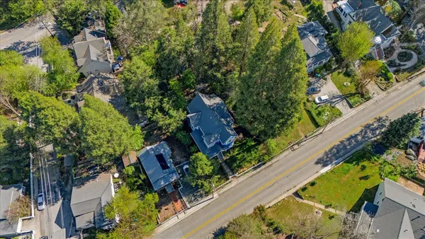 $1,225,000 | 405 South Pine Street, Nevada City, CA 95959