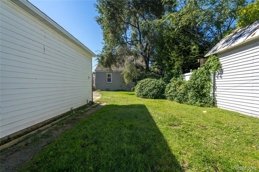 24844 Landau Center Line, MI 48015 - Photo 58 of 58
