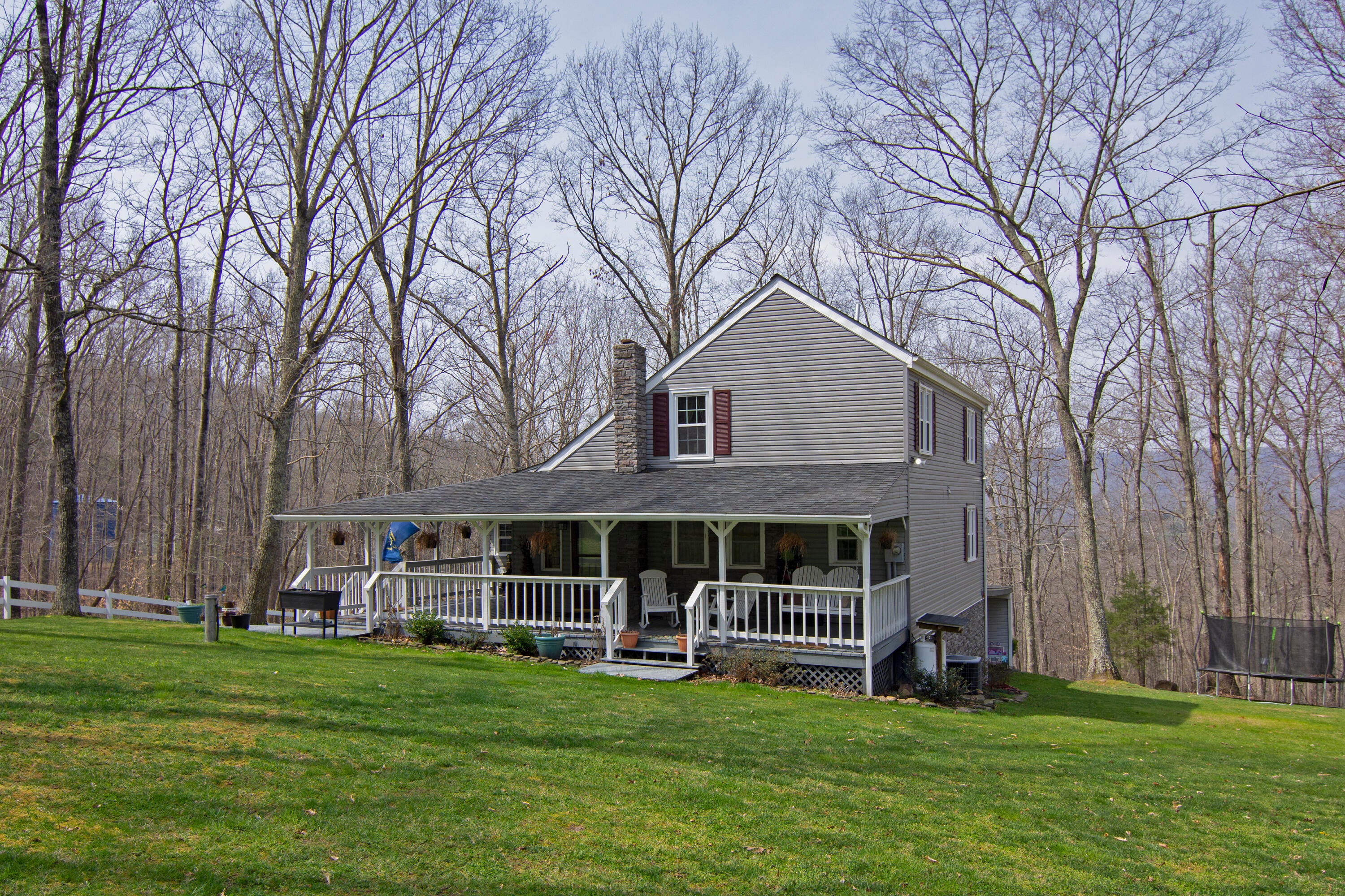 45 Falls Pointe Road Hinton, WV 25951 - Photo 2 of 49 Gallery Image 2