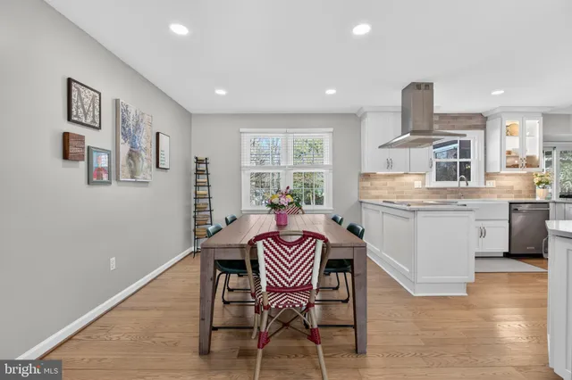 $1,299,990 | 11922 Holly Spring Drive, Great Falls, VA 22066