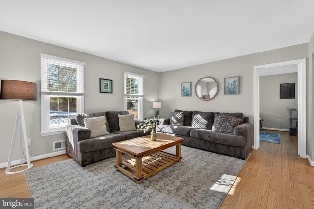 $1,299,990 | 11922 Holly Spring Drive, Great Falls, VA 22066