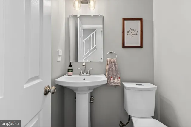 $1,299,990 | 11922 Holly Spring Drive, Great Falls, VA 22066