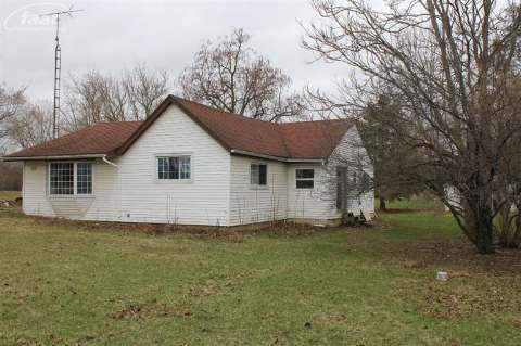 2404 South Dye Road Flint, MI 48532 - Photo 2 of 37 20397516-1.JPG