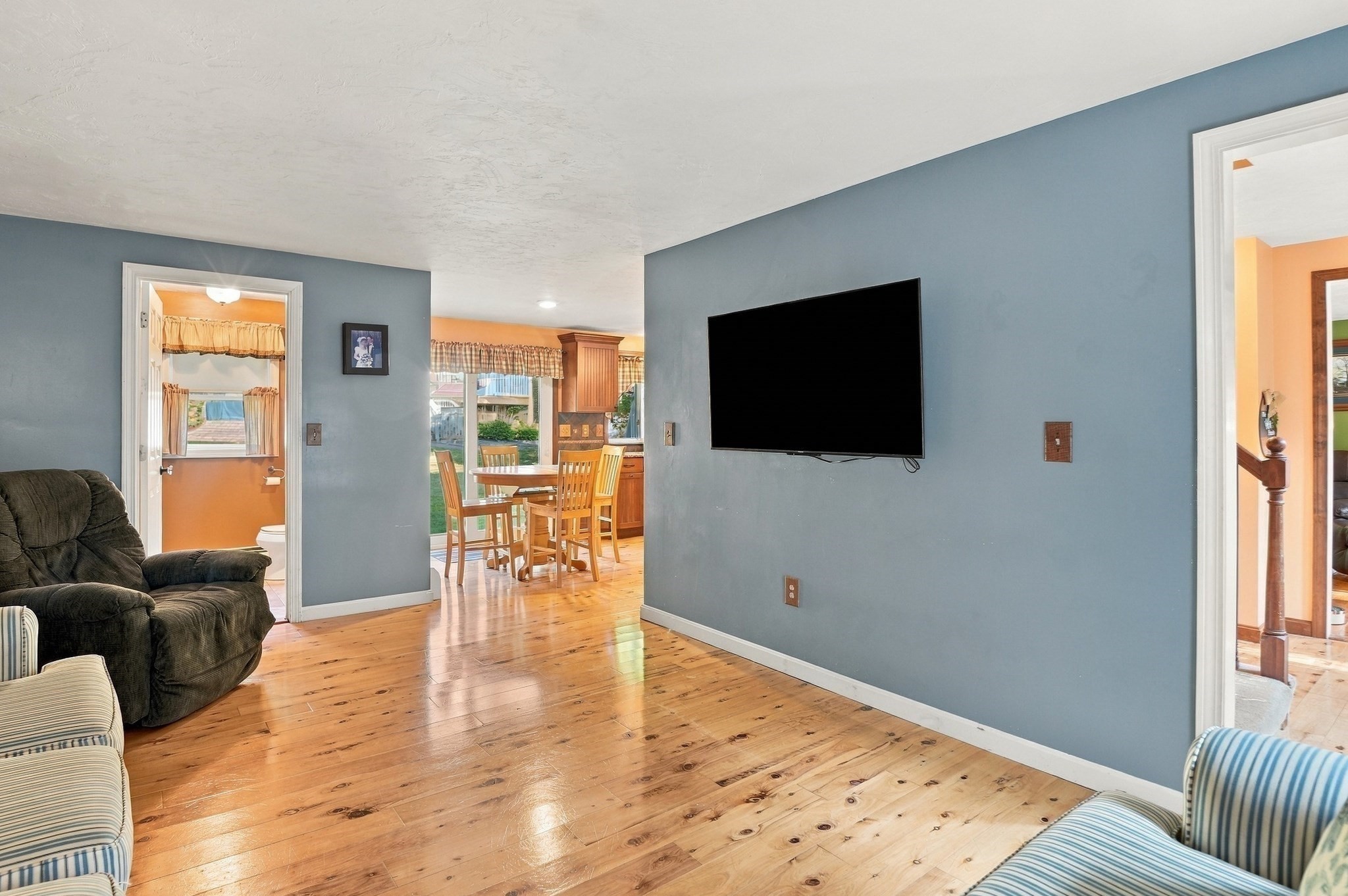 10 Flaxfield Road Dudley, MA 01571 - Photo 12 of 42 Gallery Image 12