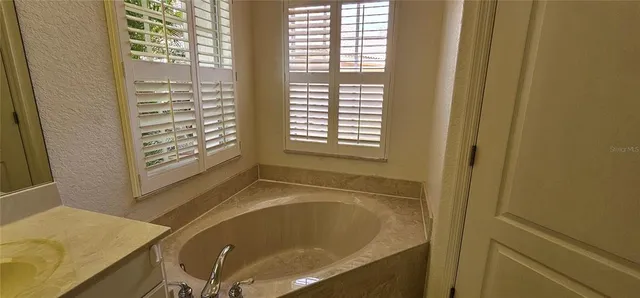 $2,550 | 1152 Deardon Drive, Venice, FL 34292