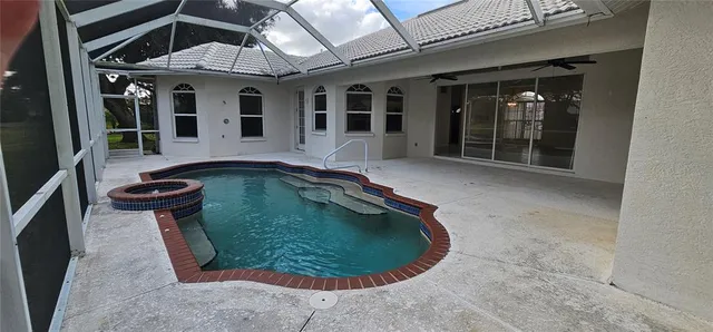 $2,550 | 1152 Deardon Drive, Venice, FL 34292
