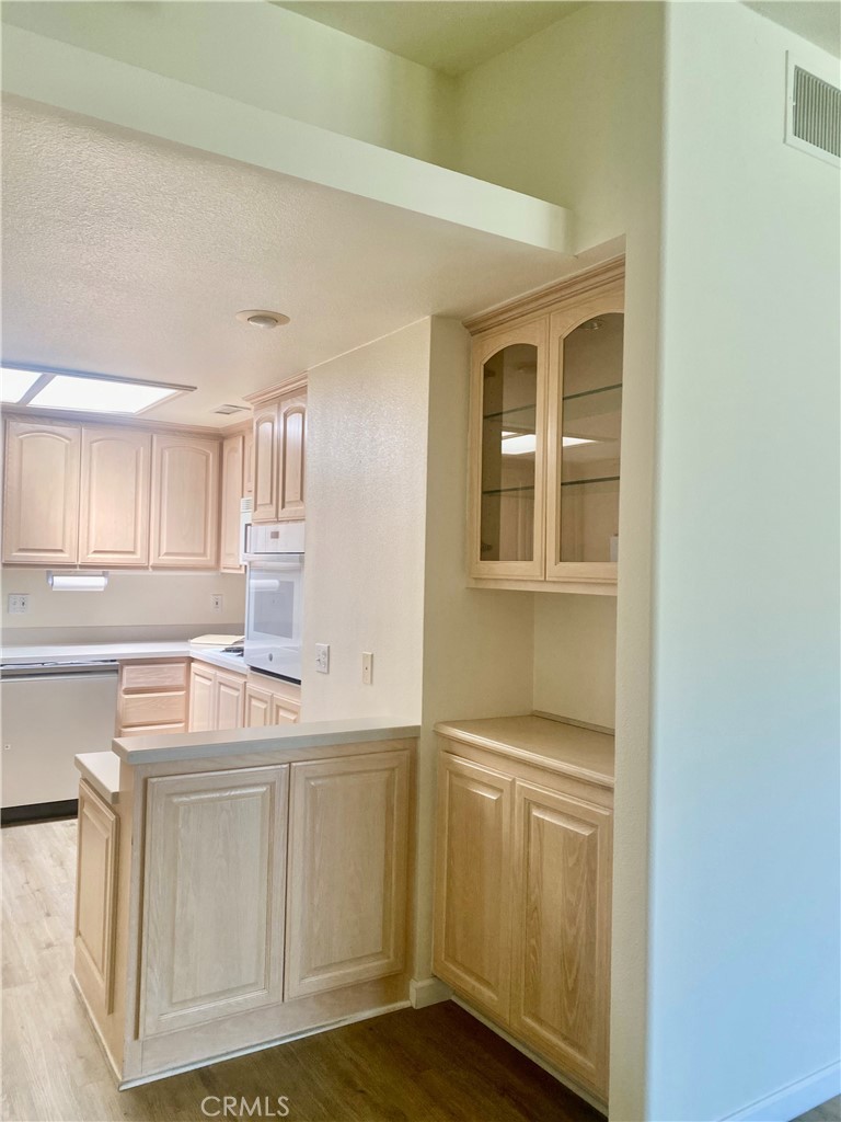 1670 Interlachen Road Seal Beach, CA 90740 - Photo 28 of 44