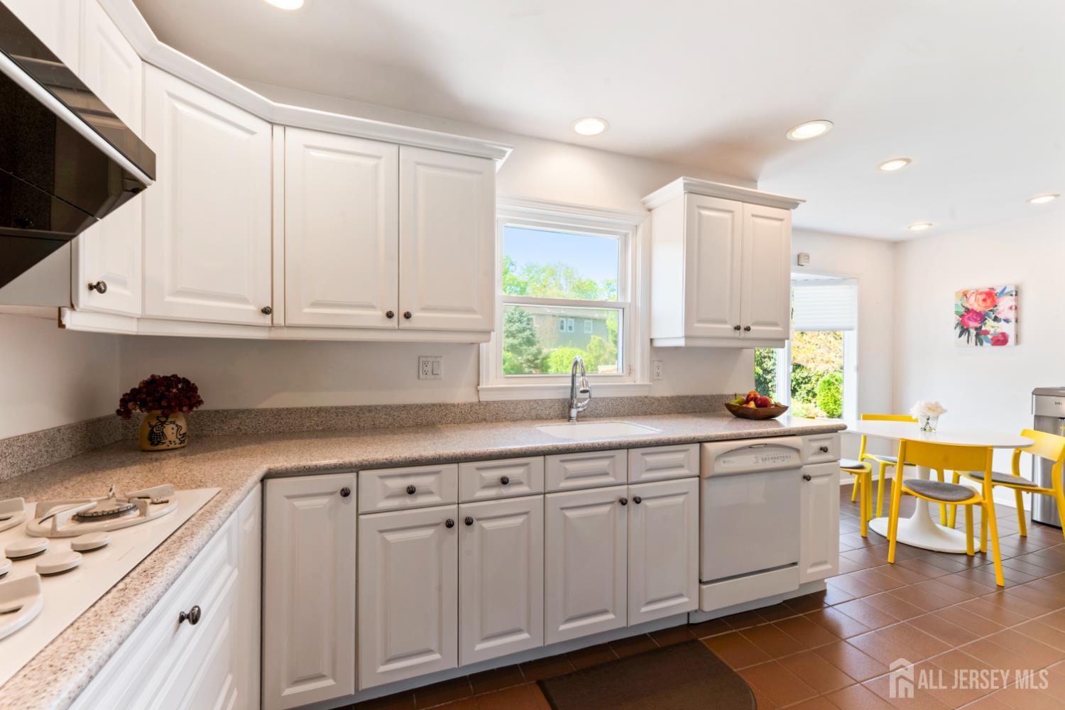 6 Grace Road East Brunswick, NJ 08816 - Photo 11 of 38
