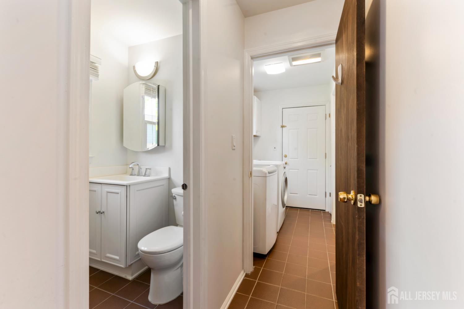 6 Grace Road East Brunswick, NJ 08816 - Photo 16 of 38
