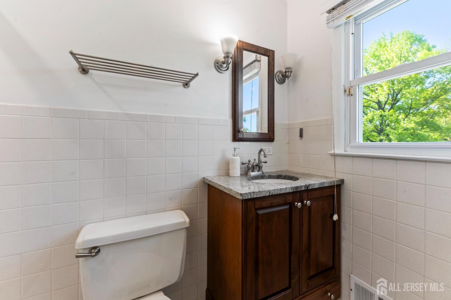 6 Grace Road East Brunswick, NJ 08816 - Photo 21 of 38