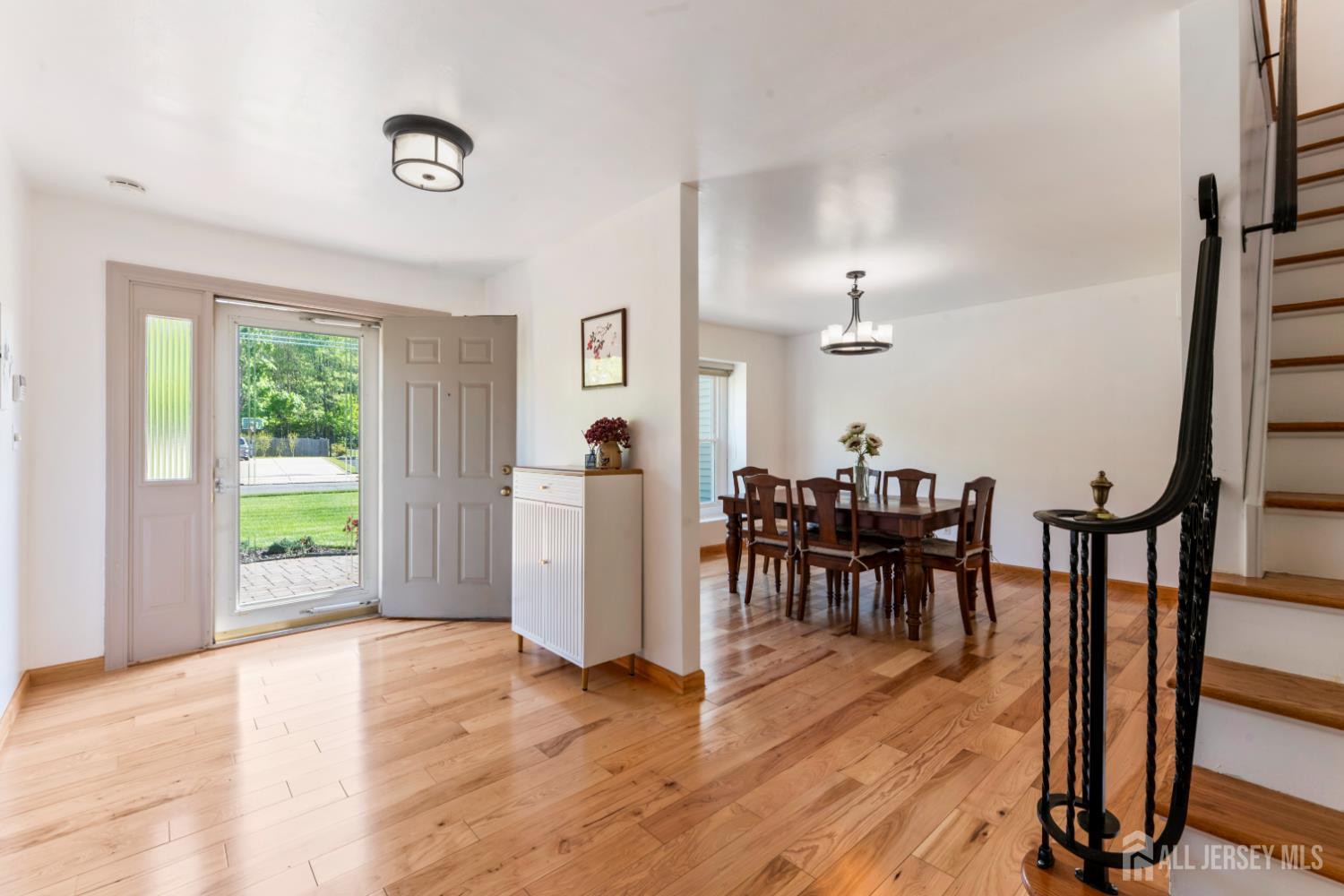 6 Grace Road East Brunswick, NJ 08816 - Photo 4 of 38