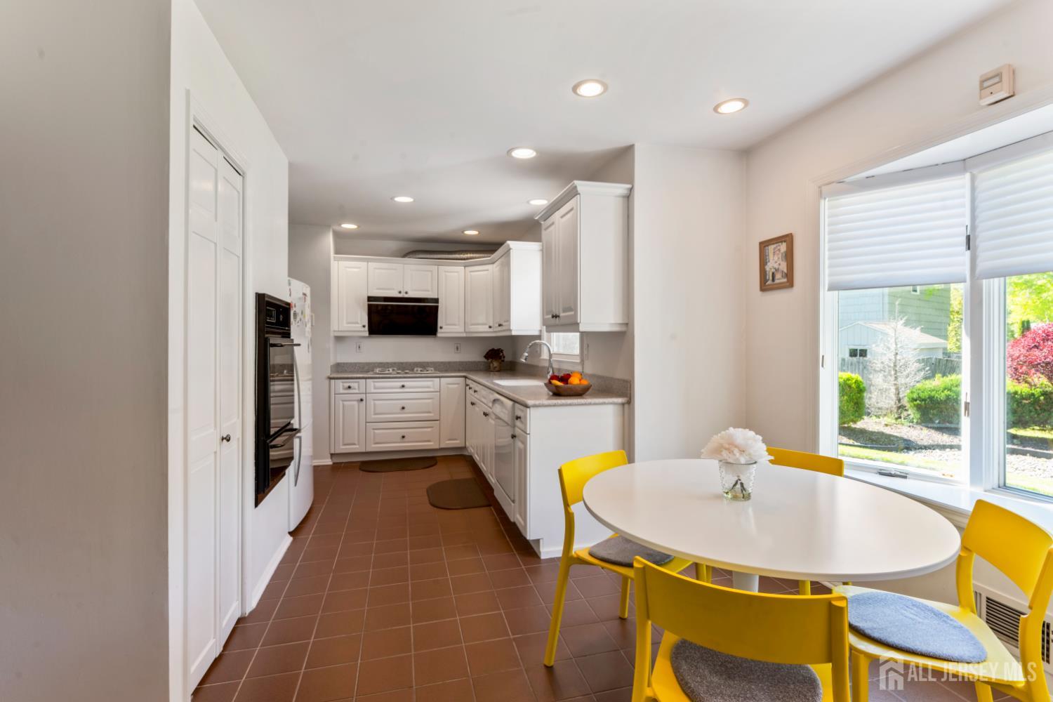 6 Grace Road East Brunswick, NJ 08816 - Photo 9 of 38