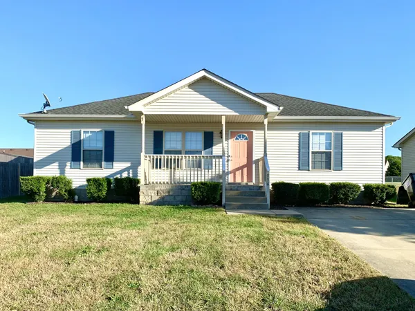 $2,500 | 556 Oakmont Drive, Clarksville, TN 37042