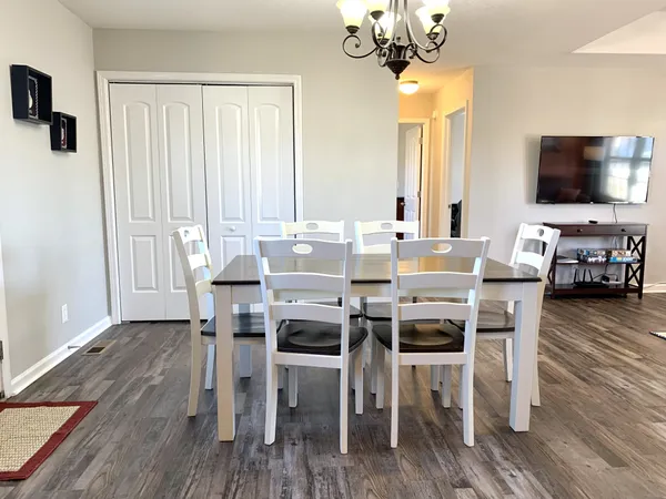 $2,500 | 556 Oakmont Drive, Clarksville, TN 37042