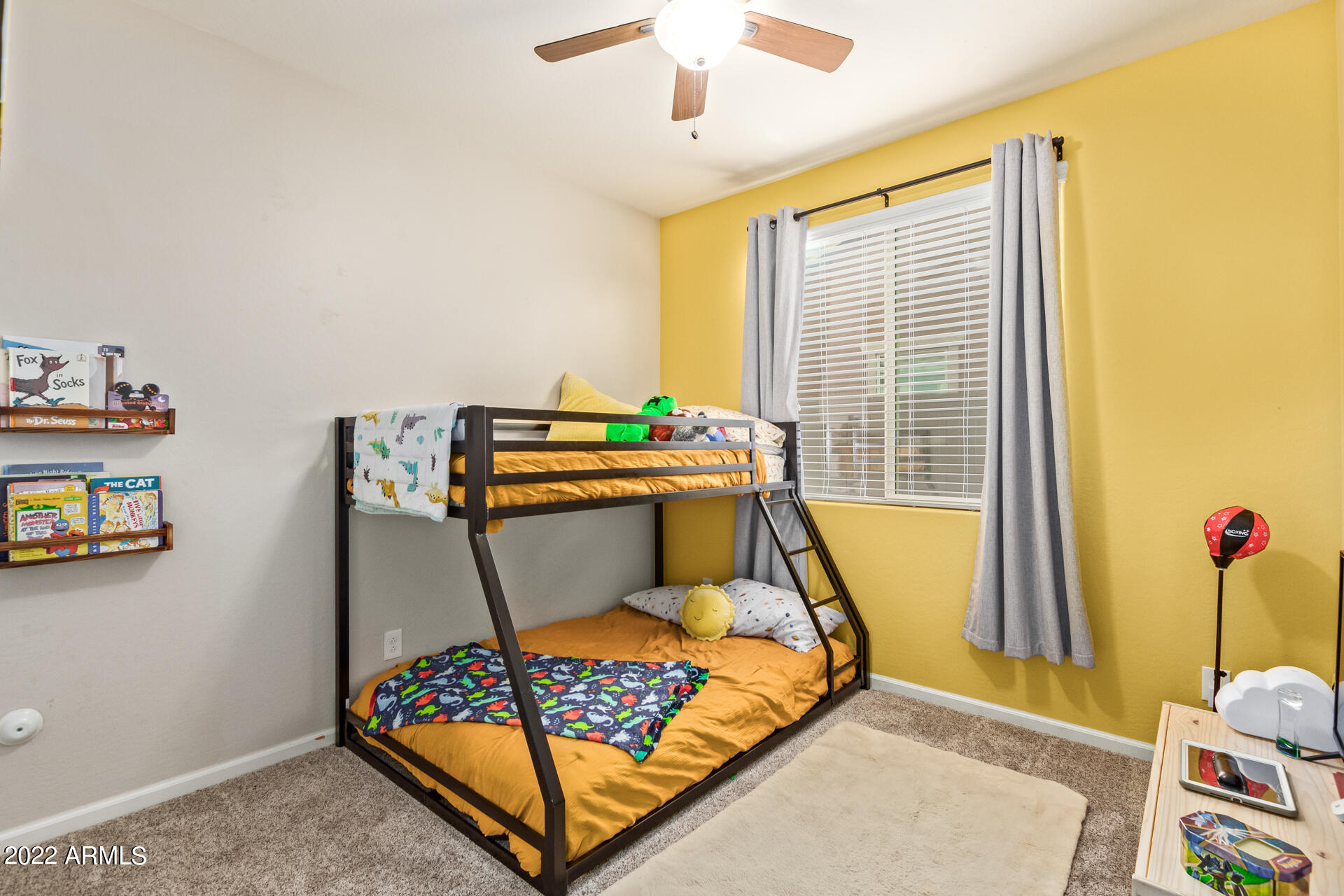 1709 Grenadine Road Phoenix, AZ 85040 - Photo 13 of 27 18-Grenadine