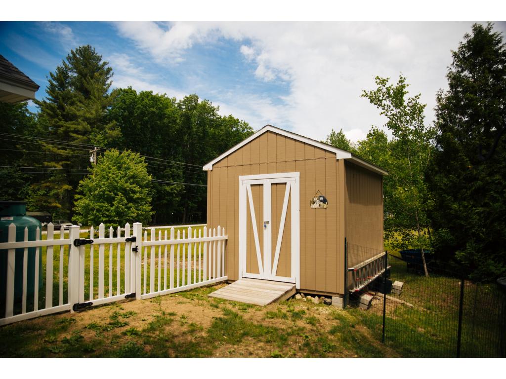 94 Prescott Road Raymond, NH 03077 - Photo 2 of 15
