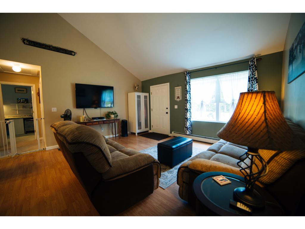 94 Prescott Road Raymond, NH 03077 - Photo 8 of 15