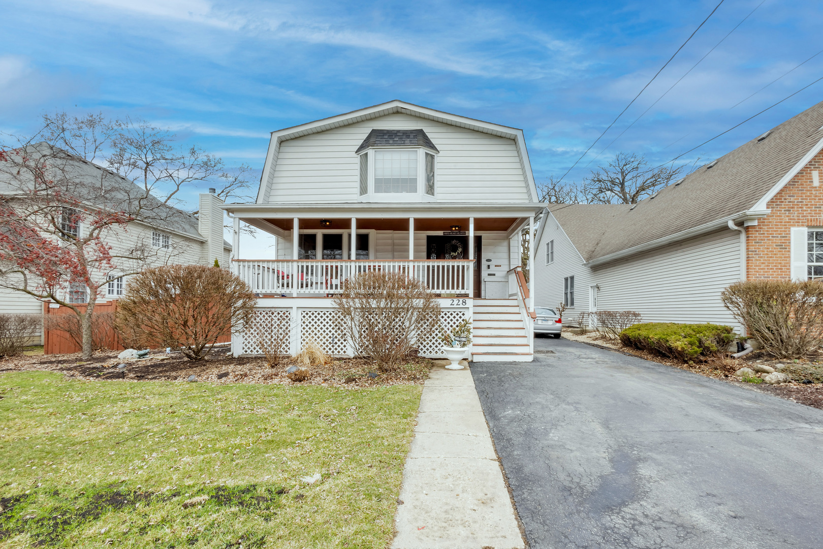 228 West Grove Street Lombard, IL 60148 - Photo 1 of 40