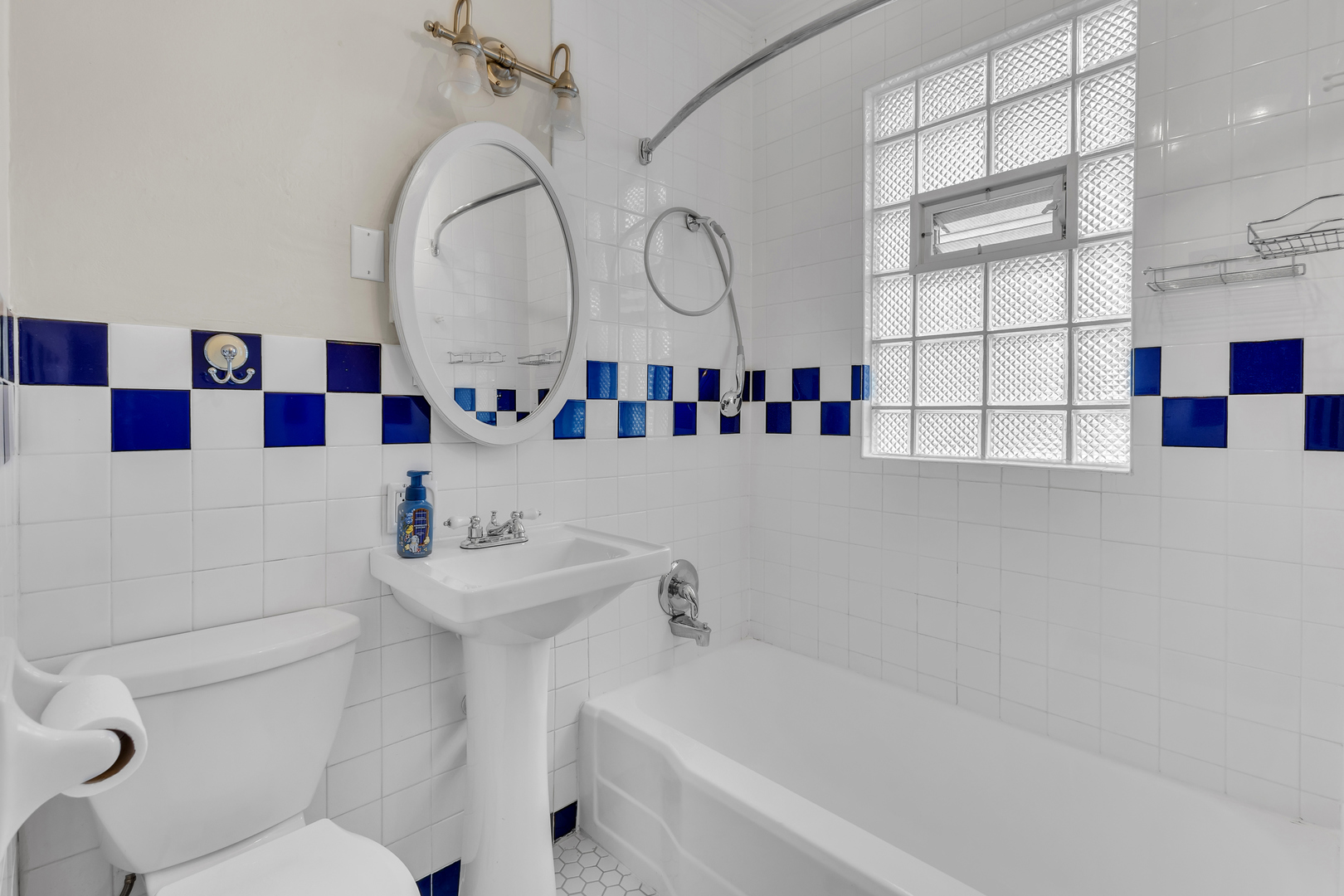 228 West Grove Street Lombard, IL 60148 - Photo 11 of 40