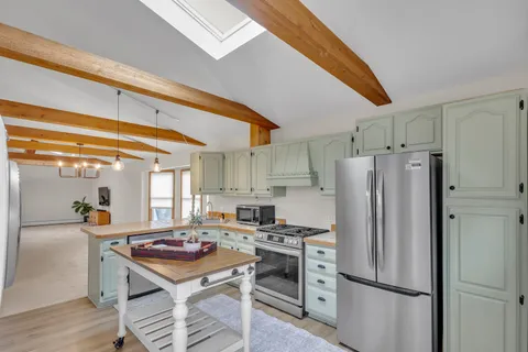 $575,000 | 228 West Grove Street, Lombard, IL 60148