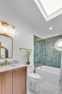 $575,000 | 228 West Grove Street, Lombard, IL 60148