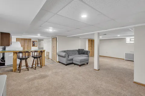 $575,000 | 228 West Grove Street, Lombard, IL 60148