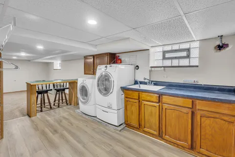 $525,000 | 228 West Grove Street, Lombard, IL 60148