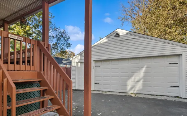 $549,500 | 228 West Grove Street, Lombard, IL 60148