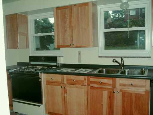 1103 Girard Road Whitehall, PA 15227 - Photo 4 of 6 Gallery Image 4