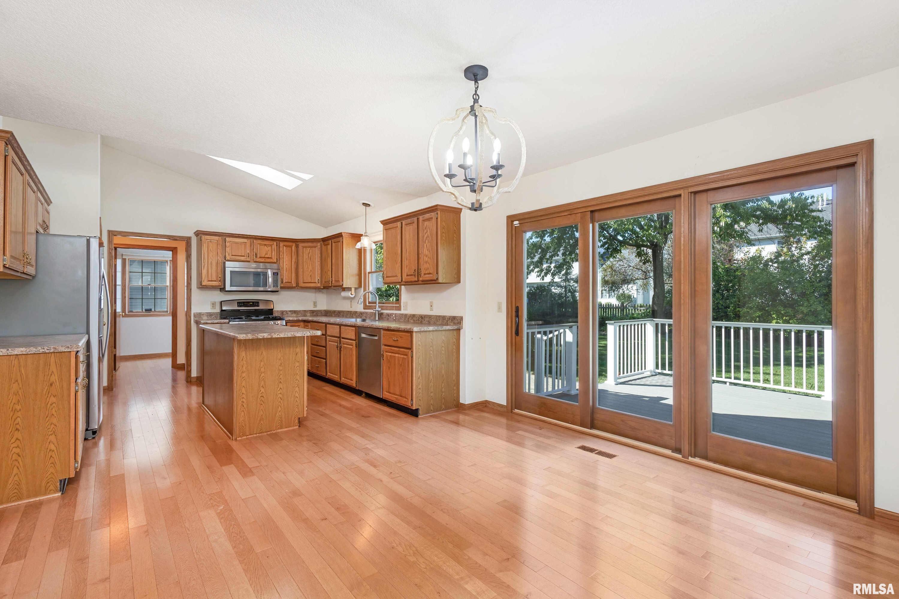 4960 Fox Ridge Road Bettendorf, IA 52722 - Photo 13 of 39 Gallery Image 13