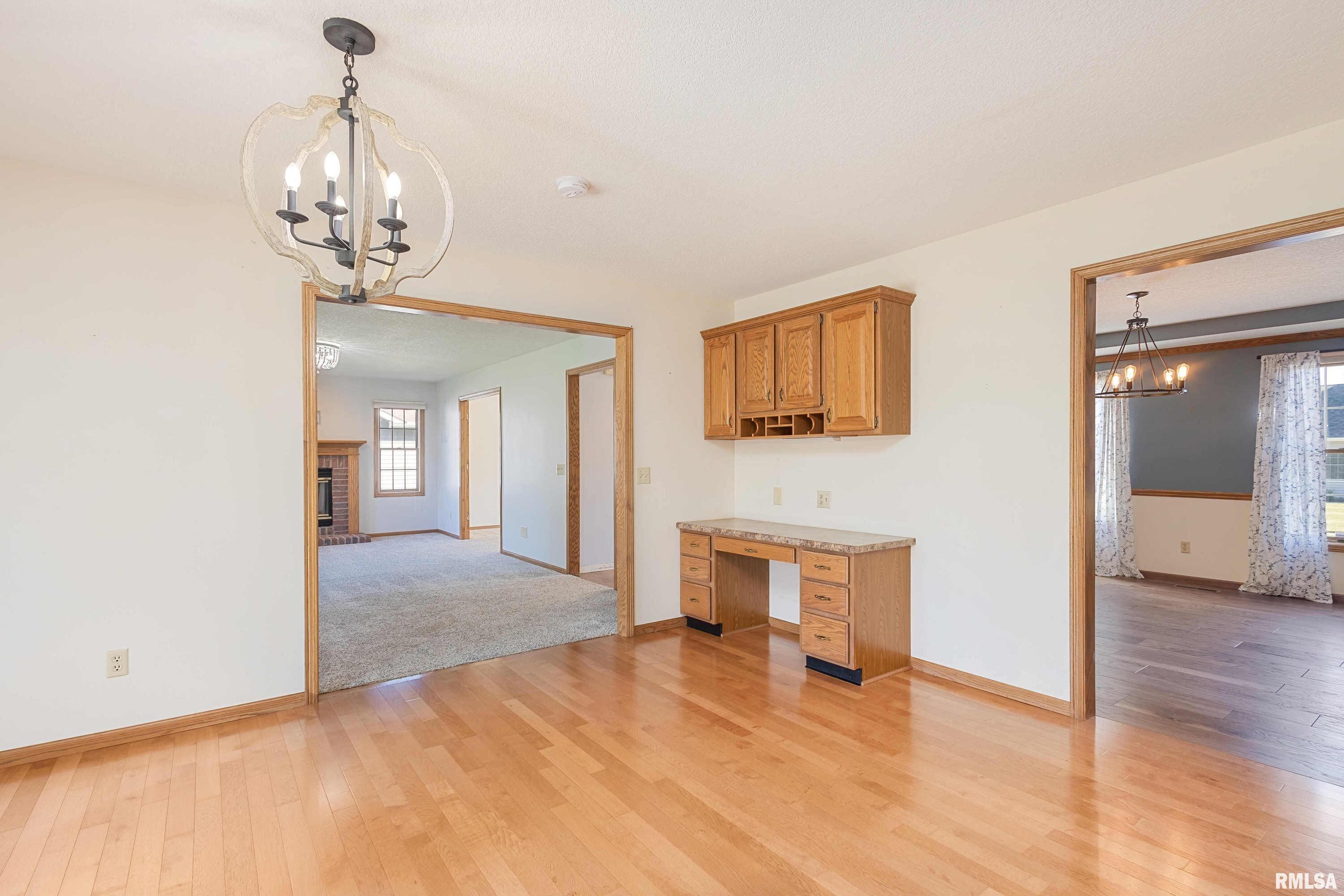 4960 Fox Ridge Road Bettendorf, IA 52722 - Photo 16 of 39 Gallery Image 16