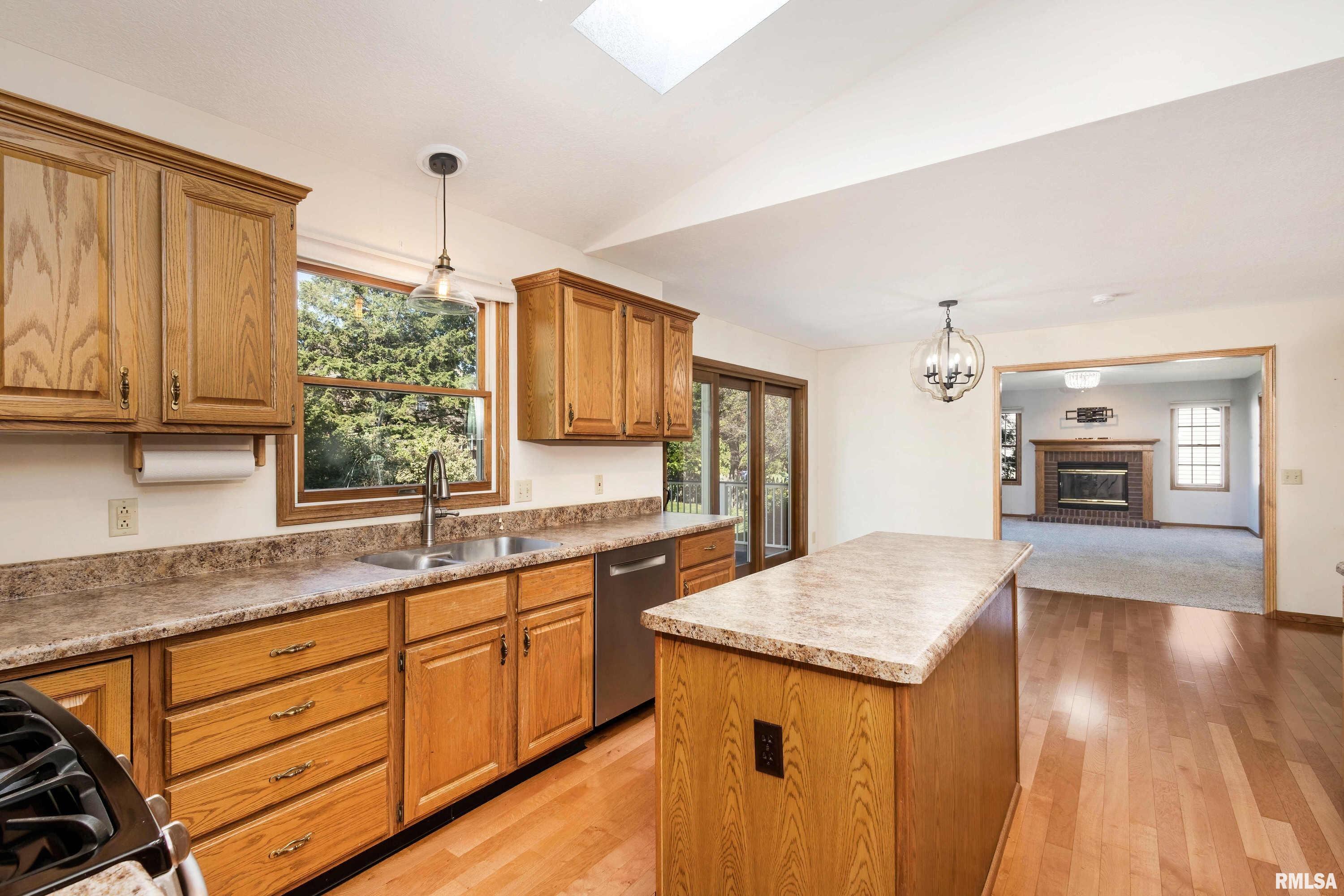 4960 Fox Ridge Road Bettendorf, IA 52722 - Photo 17 of 39 Gallery Image 17
