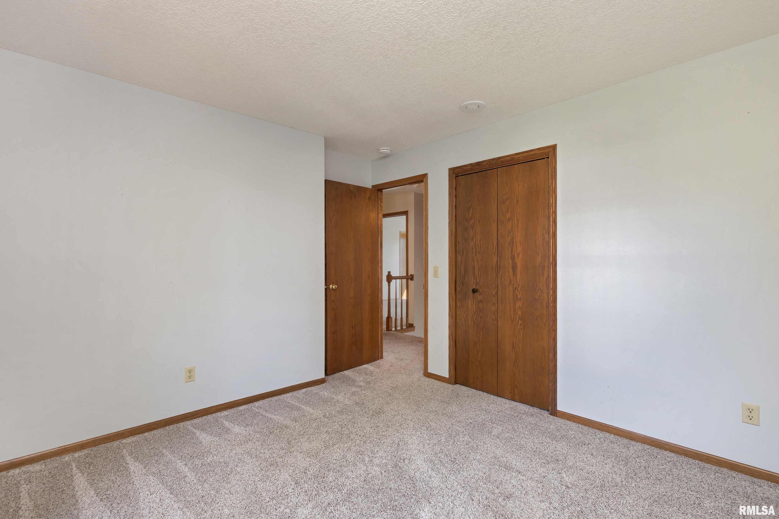 4960 Fox Ridge Road Bettendorf, IA 52722 - Photo 28 of 39 Gallery Image 28